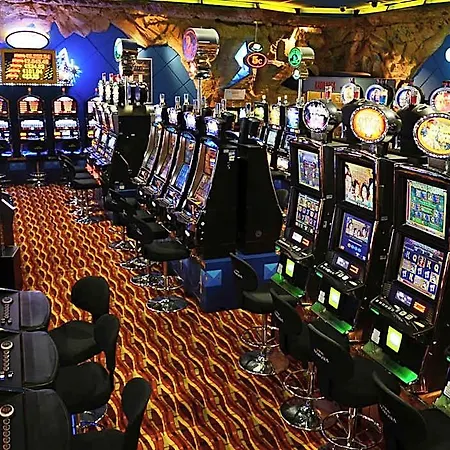 Korona, & Entertainment Hotel 4*