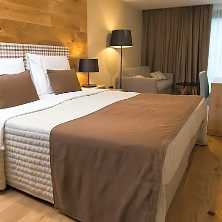 Korona, & Entertainment Hotel 4*