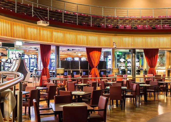 Korona, & Entertainment