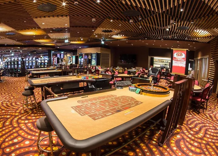 Korona, & Entertainment קרנייסקה גורה