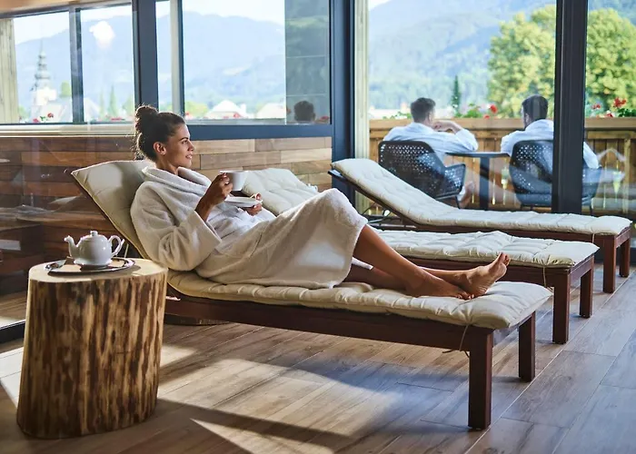 Korona, & Entertainment 4*